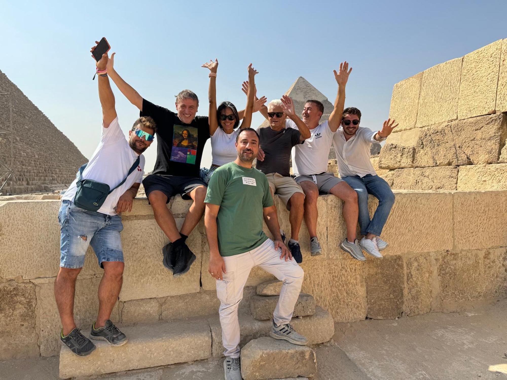 Unique Pyramids Boutique Inn Kafrat al Jabal Luaran gambar