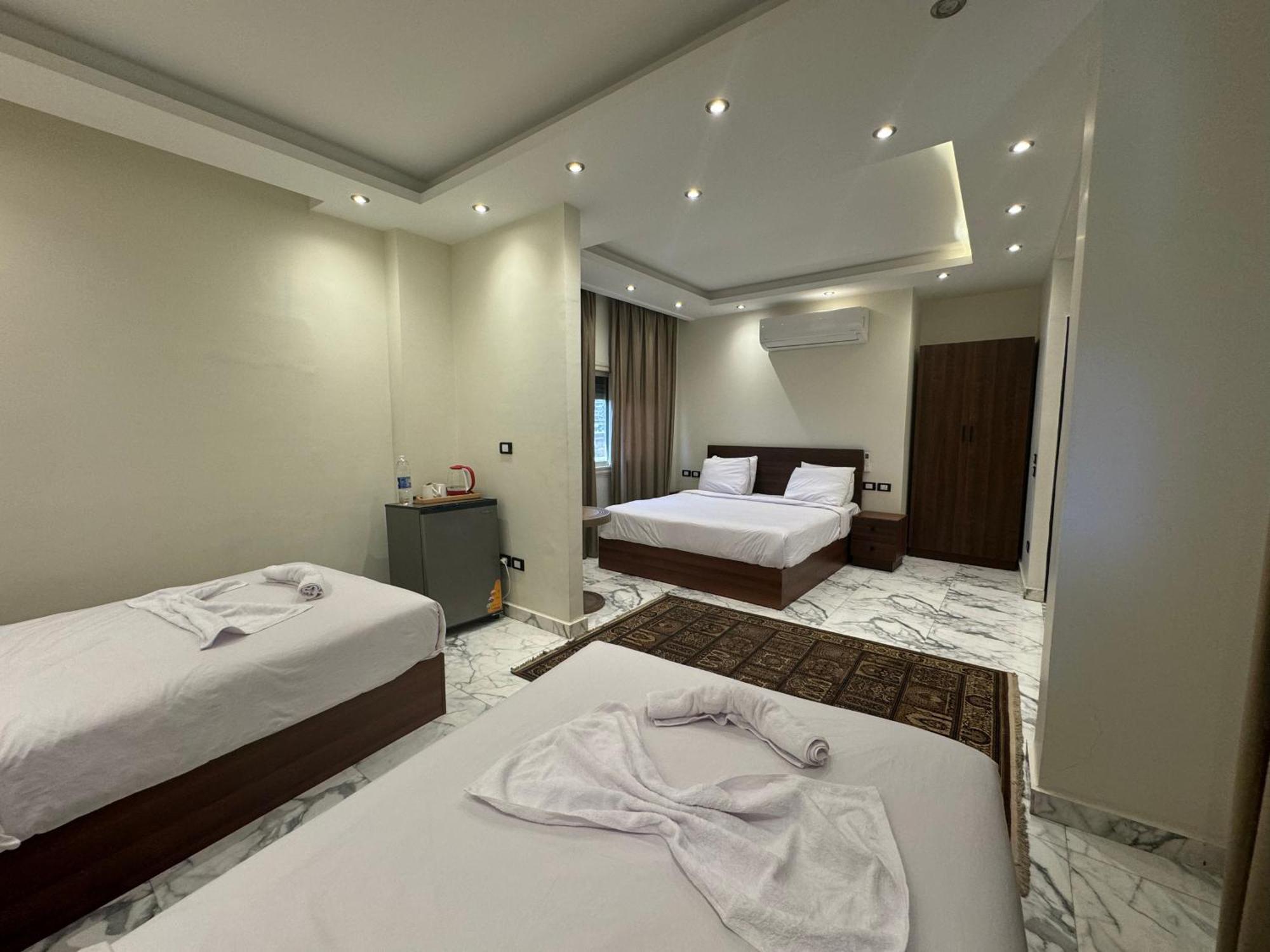 Unique Pyramids Boutique Inn Kafrat al Jabal Luaran gambar