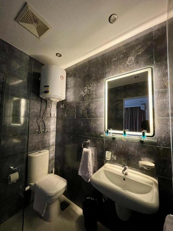 Unique Pyramids Boutique Inn Kafrat al Jabal Luaran gambar